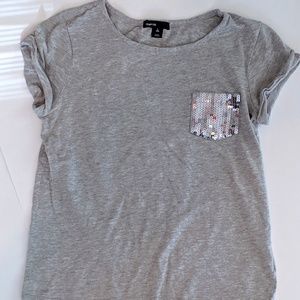 🌵- GAP T-shirt with Sequence Pocket